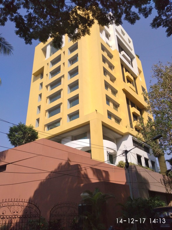 Main - Kubilisque, Bandra West